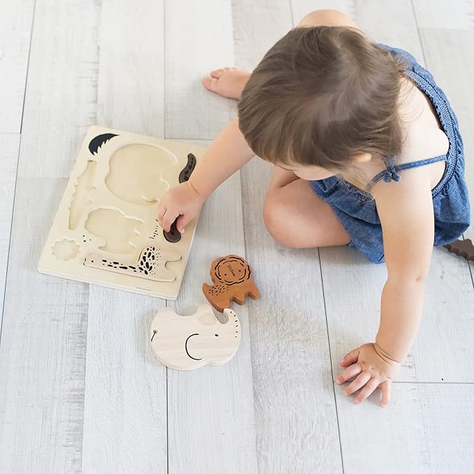 Wee Gallery Wooden Tray Puzzle Safari Animals, Montessori Toy for Toddlers and Preschoolers for Early Learning and Fine Motor Skill Development, Sustainable Educational Puzzle for Kids