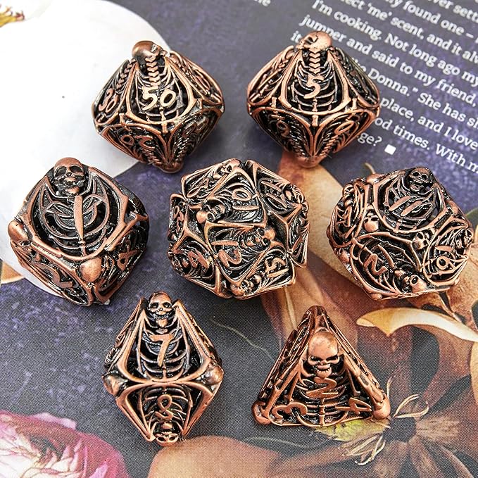 Metal Skull Dice Set Hollow Multi-Sided Dungeons & Dragons Dice 7CPS Role-Playing Dice Set with Flannel Bag Suitable for D&D Board Game Cards(Antique red Copper)