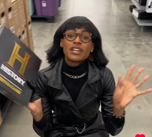 HISTORY Channel Trivia Game - 2000+ Fun General Knowledge Questions for Adults, Family and Teens in The Pursuit of Trivial Knowledge - Perfect Super Trivia for Board & Card Games Night with your Group