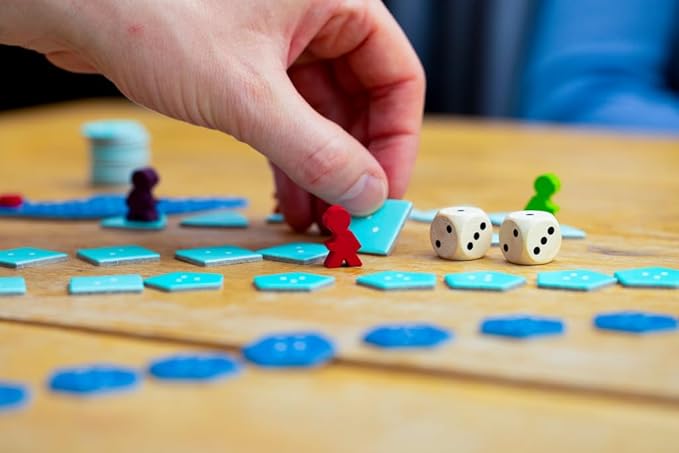 Deep Sea Adventure – Award-Winning Japanese Push-Your-Luck Board Game | 2–6 Players | Ages 8+ | Portable Travel Game