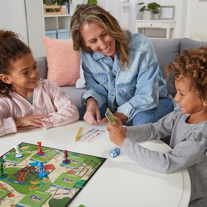 Clue Junior Game - 2-Sided Gameboard, 2 Games in 1, Mystery for Younger Kids, Board Games