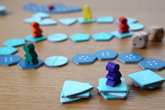 Deep Sea Adventure – Award-Winning Japanese Push-Your-Luck Board Game | 2–6 Players | Ages 8+ | Portable Travel Game