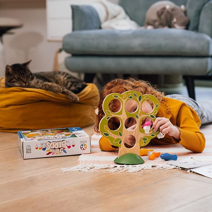 SmartGames 5 Little Birds Wooden Deduction Game for Ages 5 - Adult with 60 Challenges