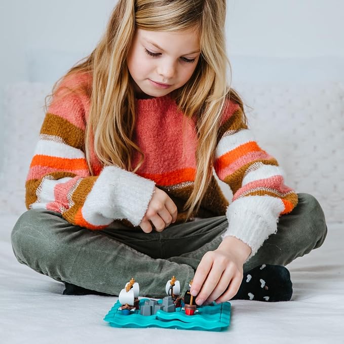 SmartGames Pirates Crossfire Board Game with 80 Challenges and 4 Playing Modes for Ages 7 - Adult