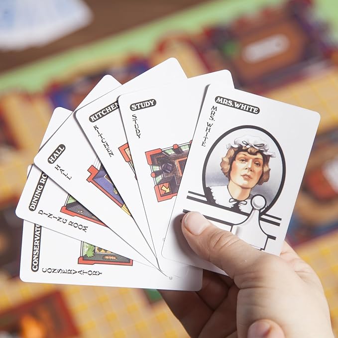 Hasbro Gaming Retro Series Clue 1986 Edition Board Game, Classic Mystery Game for Kids, Family Board Games for 3-6 Players, Ages 8+ (Amazon Exclusive)