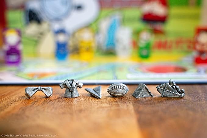 CLUE: Peanuts Board Game, Solve The Mystery of Linus's Missing Blanket with Charlie Brown, Snoopy, & Friends, Explore Iconic Locations Like Lucy’s Booth & Charlie’s House, Officially Licensed Game