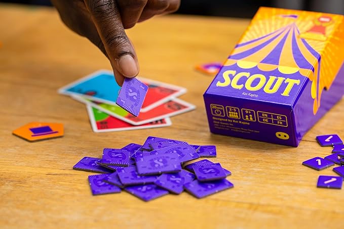 Scout – Award-Nominated Strategic Card Game | 2–5 Players | Ages 9+ | Portable Travel Game