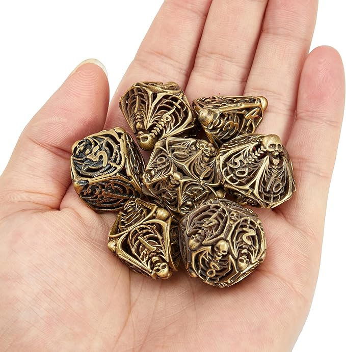 Metal Skull Dice Set Hollow Multi-Sided Dungeons & Dragons Dice 7CPS Role-Playing Dice Set with Flannel Bag Suitable for D&D Board Game Cards(Ancient Bronze)